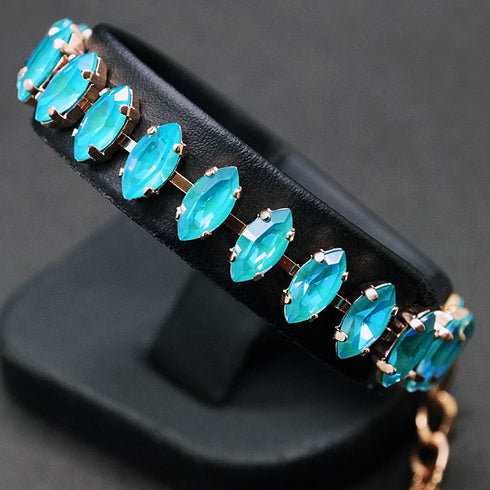 Aproce "Ornella II (Laguna DeLite)" ar Swarovski™ kristāliem
